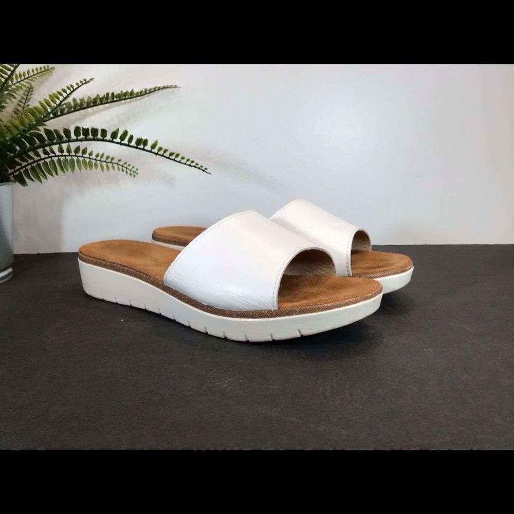 Patrizia By Spring Step Wht Leather Slides Sz 11 - image 1